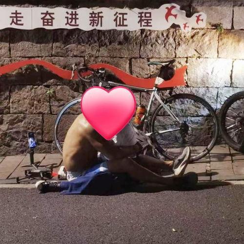 杭州晚上骑行吃瓜,品味瓜香四溢的都市风情