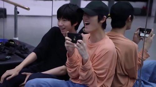 韩国舞蹈女团吃瓜视频,舞蹈魅力与幕后花絮大揭秘